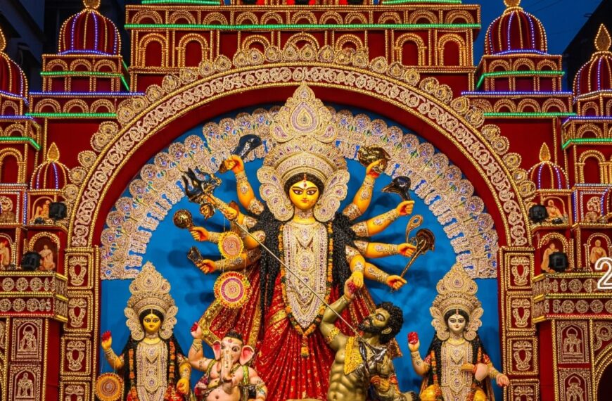 2025 দুর্গাপূজার আনন্দে প্যান্ডেল হপিং – এবার দর্শনার্থীদের জন্য বিশেষ ব্যবস্থা