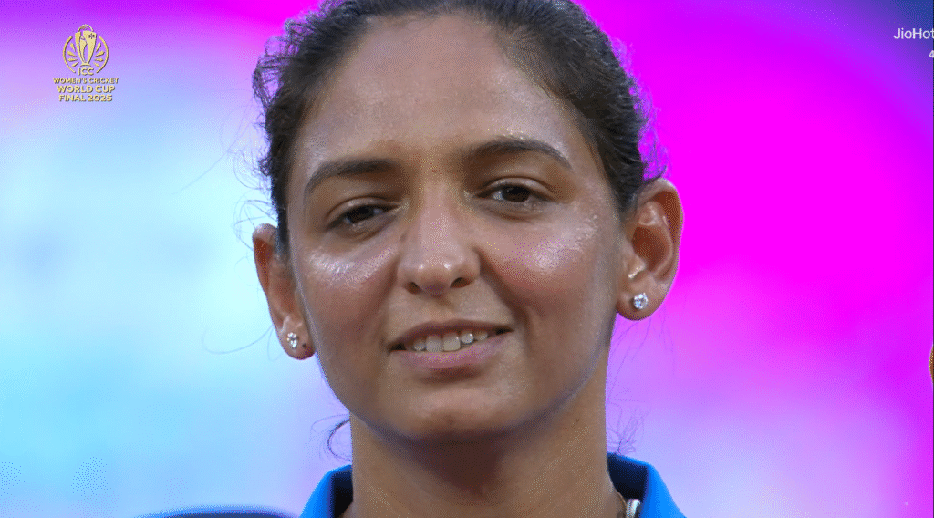 India vs South Africa LIVE Score, Women’s World Cup Final 2025 – स्मृति मंधाना आउट, टीम इंडिया पर दबाव